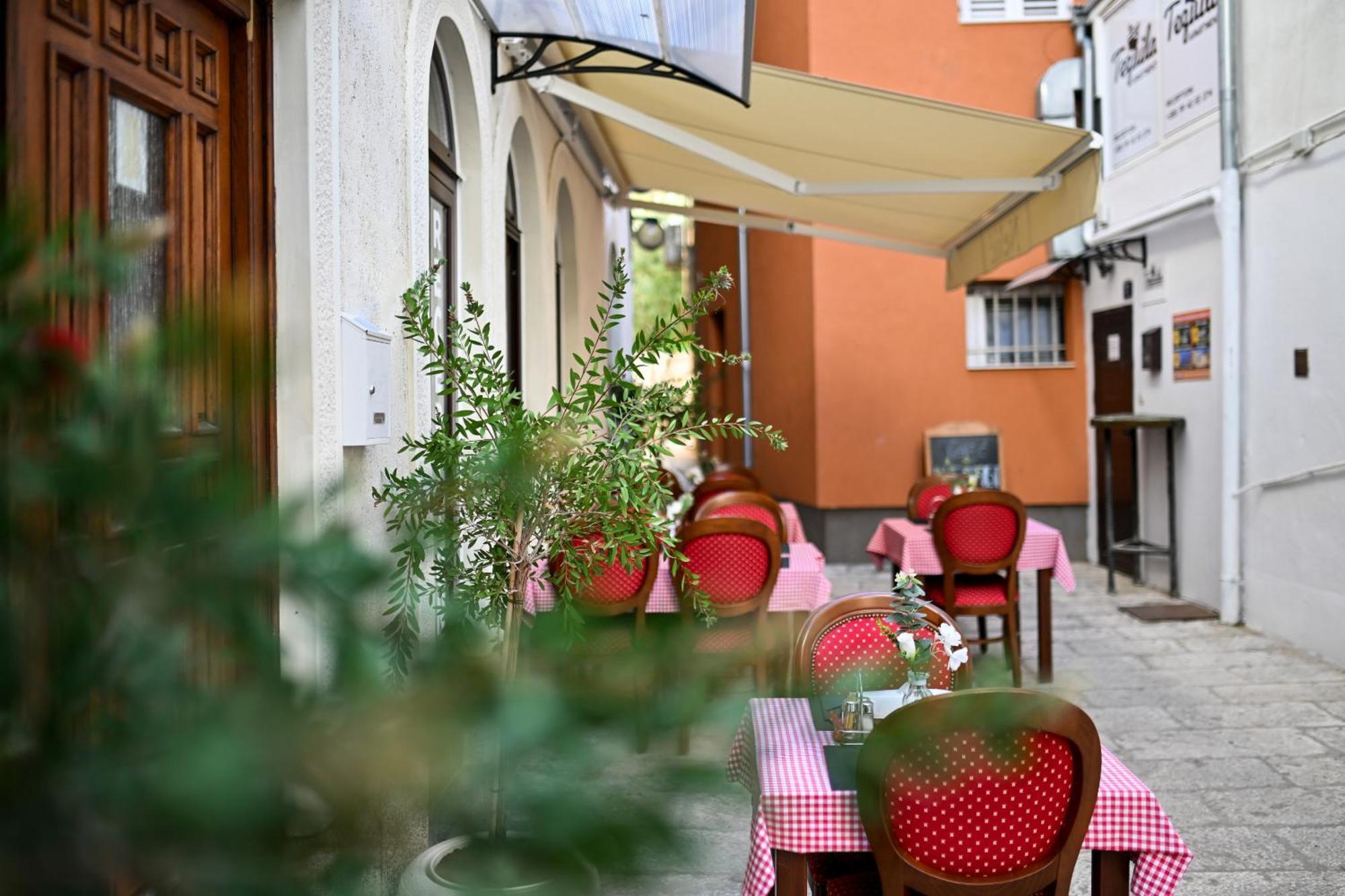 Apartments And Rooms Nekic Zadar Exterior foto