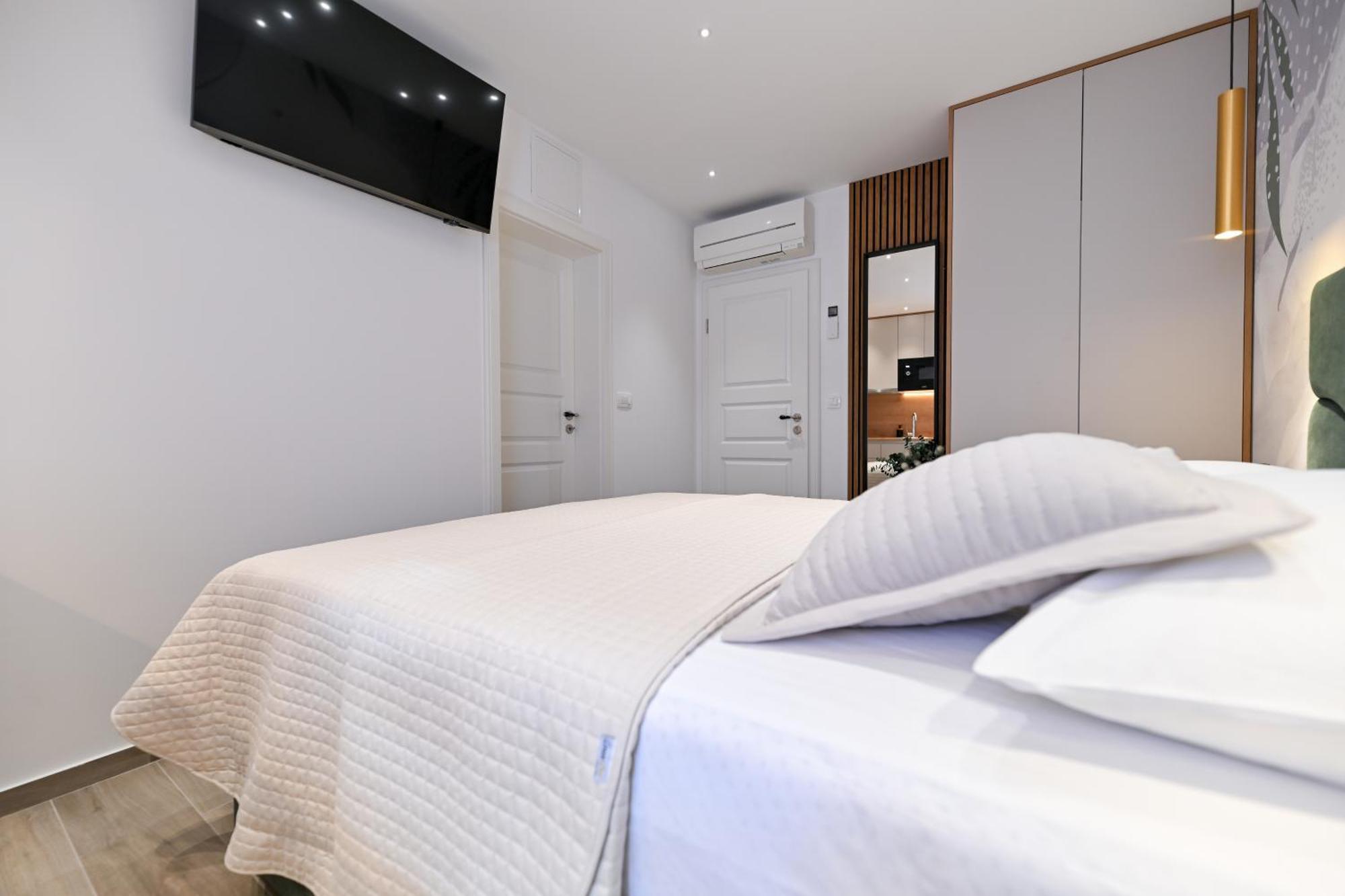 Apartments And Rooms Nekic Zadar Exterior foto