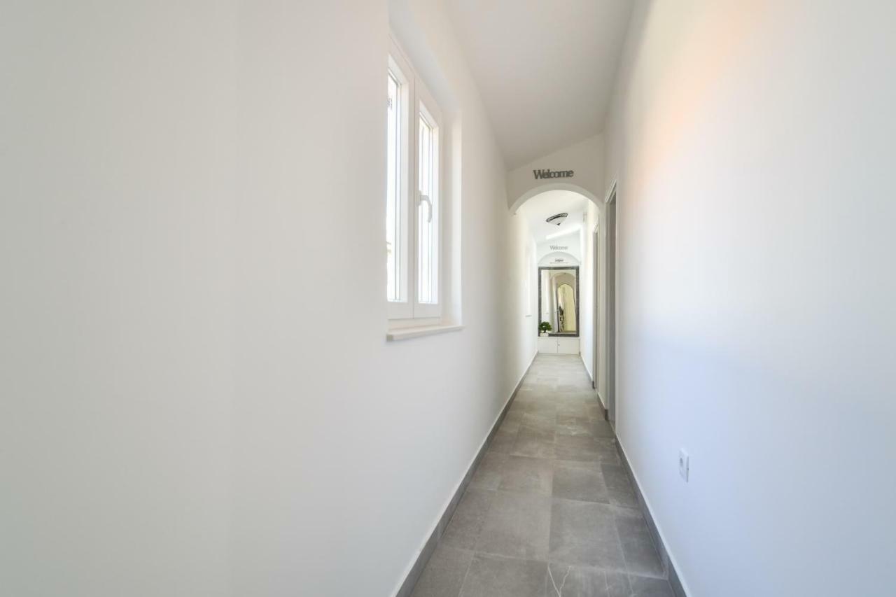 Apartments And Rooms Nekic Zadar Exterior foto